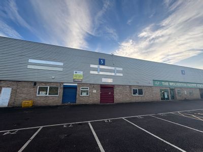 Property Image for 5 Deans Road, Old Wolverton, Milton Keynes, South East, MK12 5NA