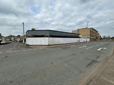 Property Image for 211 - 213 Newmarket Road, Cambridge, CB5 8HA
