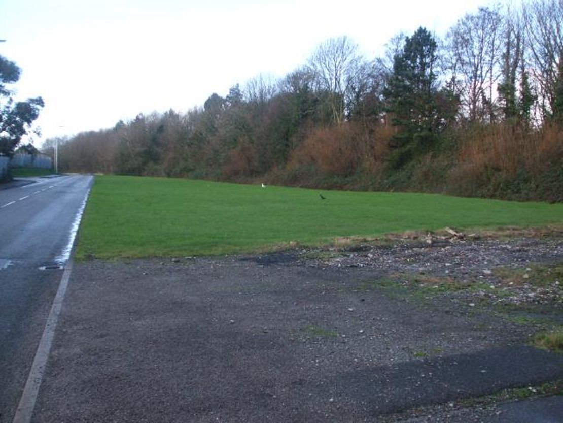 1 North Road, CF31 3TP