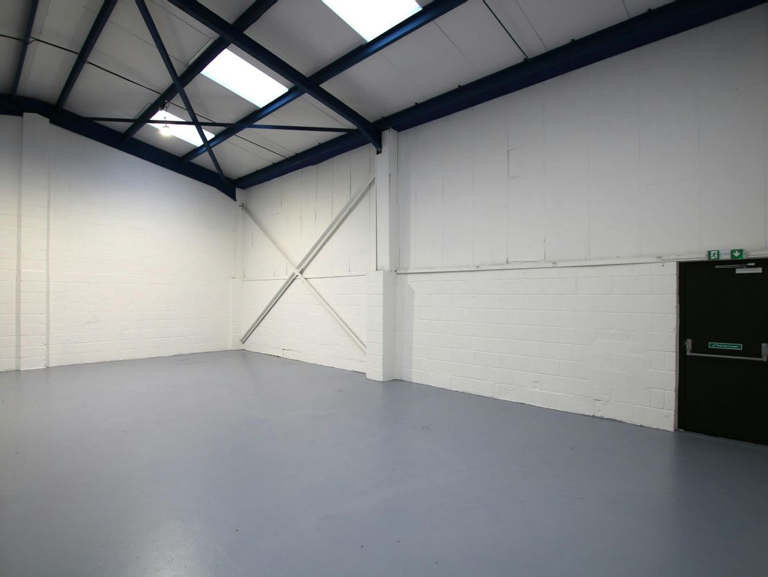 Unit 6 Forest Close, Ebblake Industrial Estate, Verwood, BH31 6DE