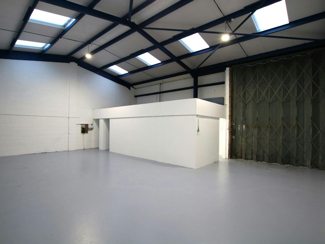 Unit 6 Forest Close, Ebblake Industrial Estate, Verwood, BH31 6DE