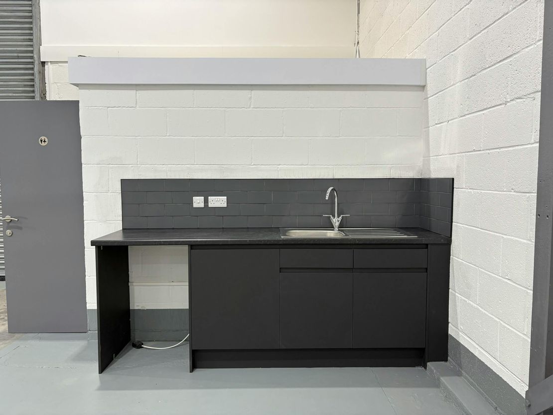 Unit 33, Phoenix Distribution Park, Phoenix Way, Hounslow, TW5 9NB