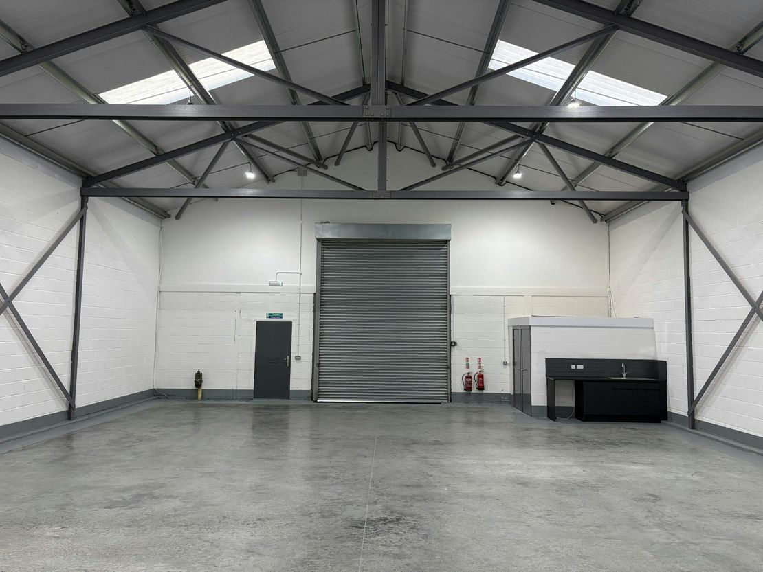 Unit 33, Phoenix Distribution Park, Phoenix Way, Hounslow, TW5 9NB