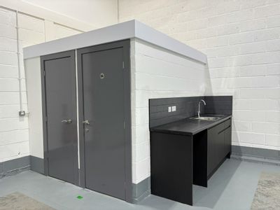 Property Image for Unit 33, Phoenix Distribution Park, Phoenix Way, Hounslow, TW5 9NB