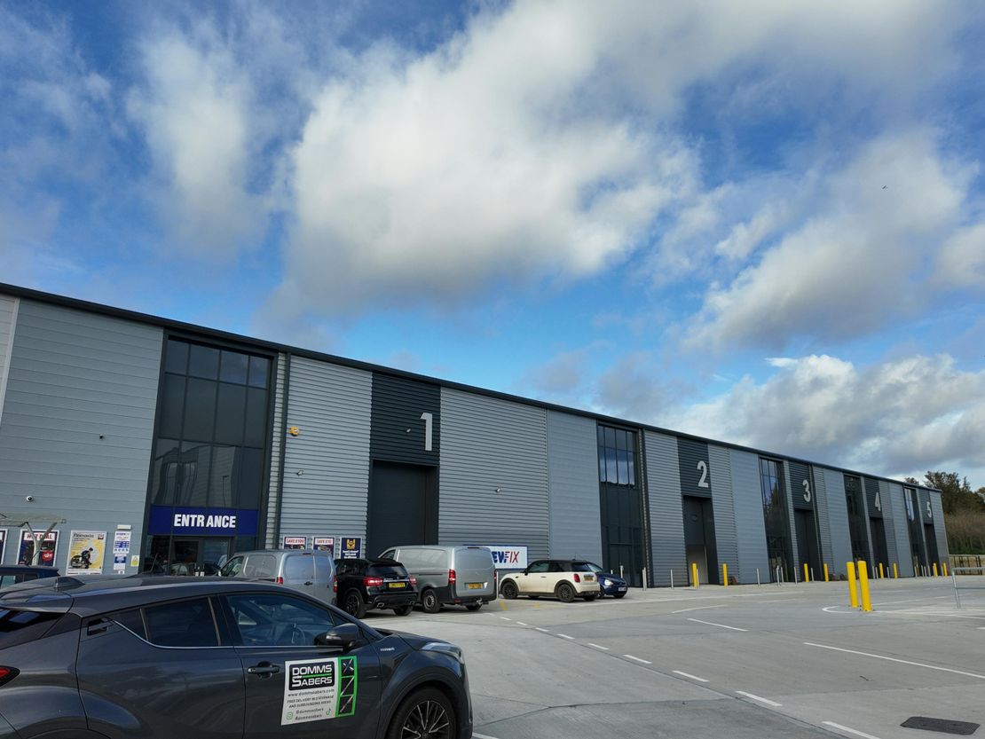 Unit 3 Royston Gateway Trade Park, Royston, SG8 5HN
