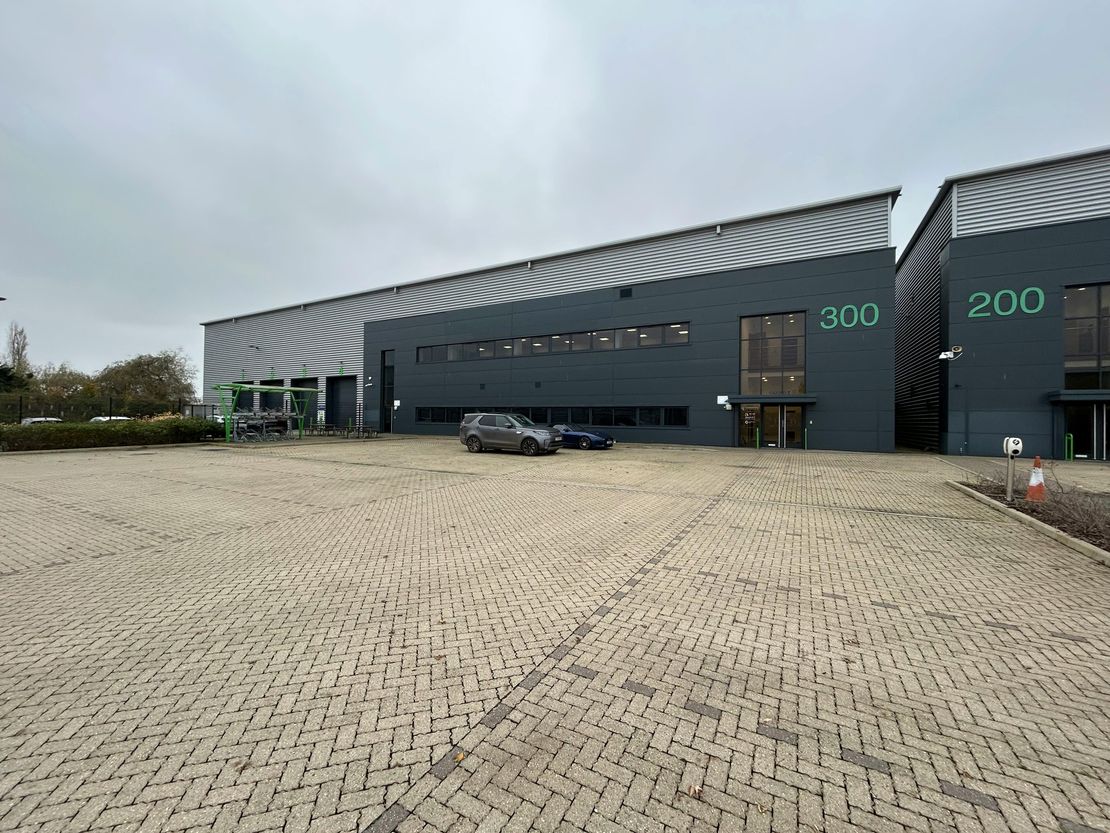 Unit 300 Buckingway Business Park, Swavesey, Cambridge, CB24 4UQ