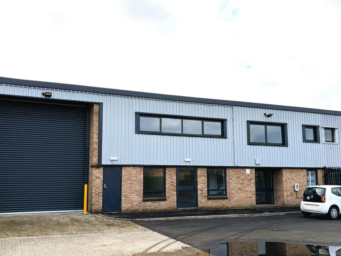 Unit 26, Nuffield Way, Abingdon, OX14 1RL