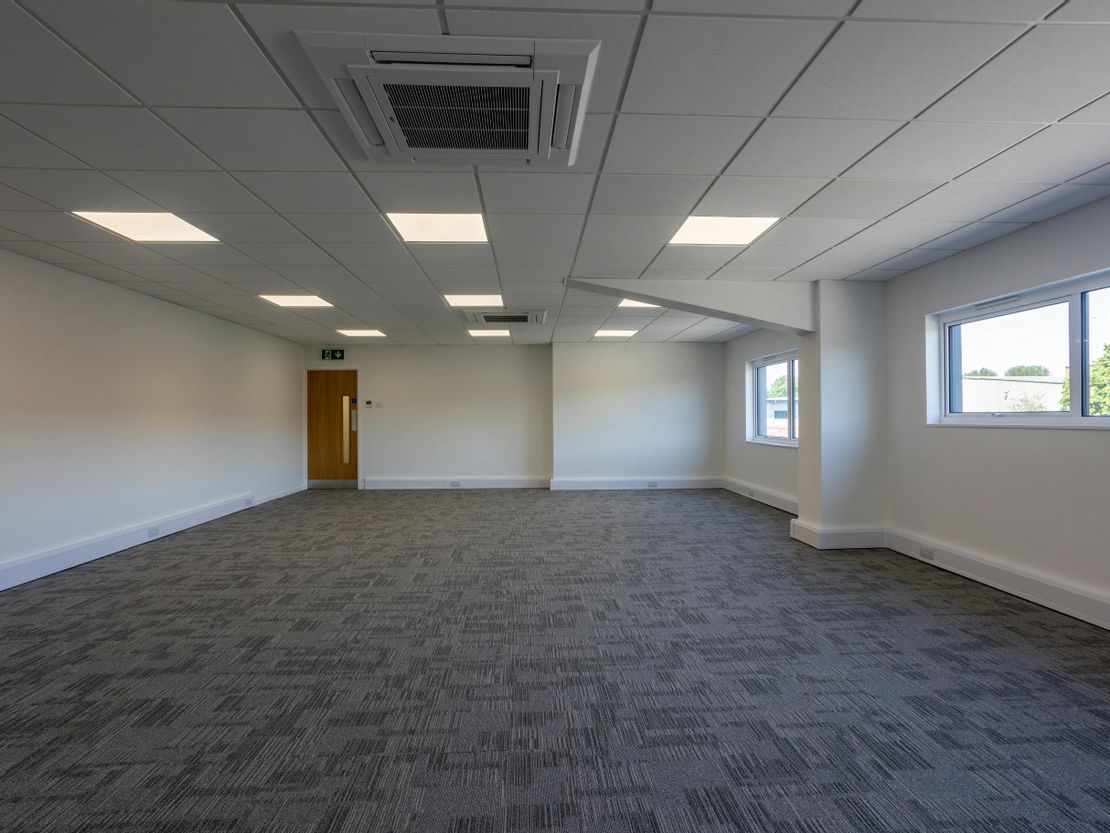 Unit 26, Nuffield Way, Abingdon, OX14 1RL