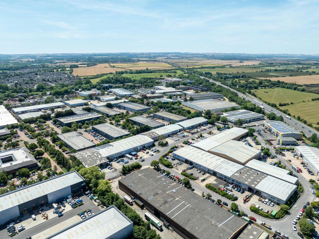 Unit 26, Nuffield Way, Abingdon, OX14 1RL