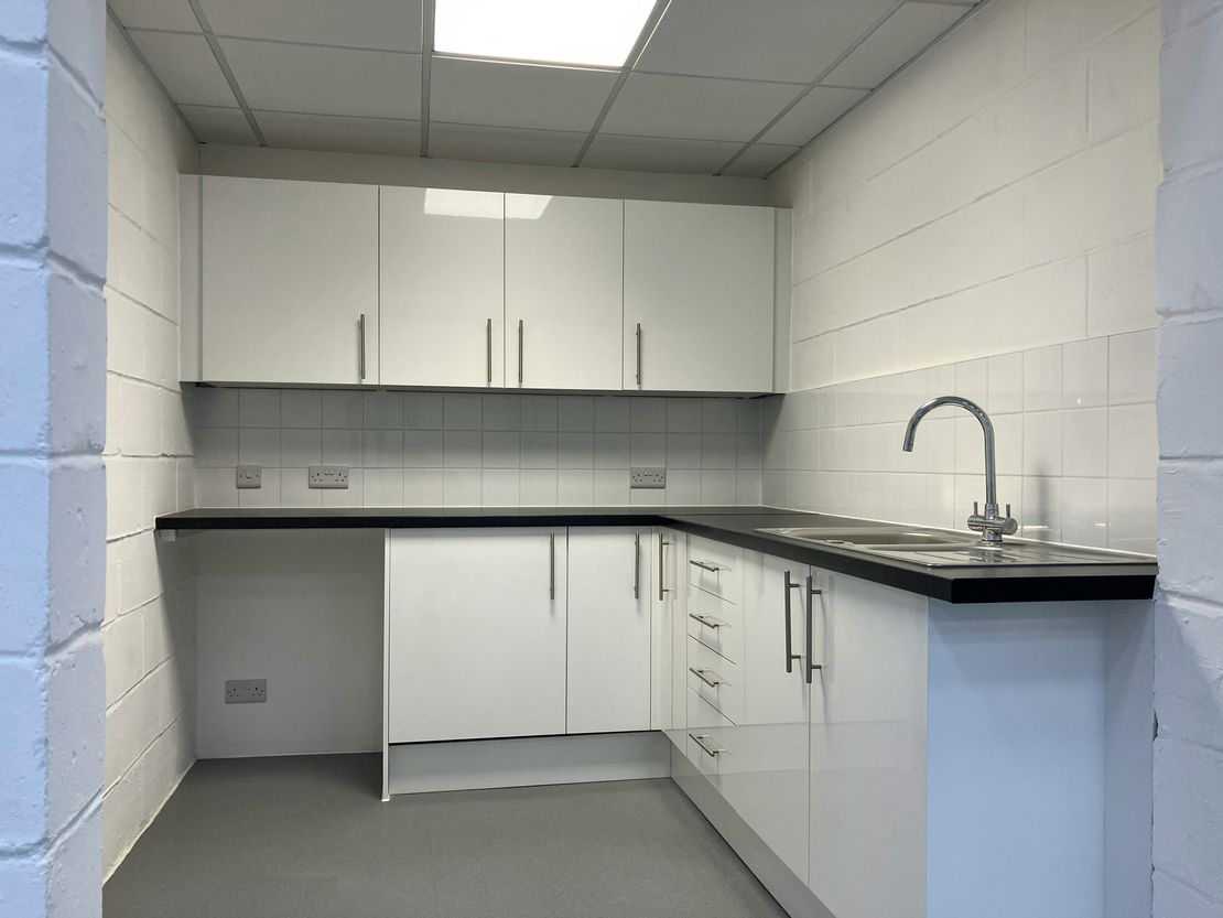 18 Tanners Drive, Blakelands Industrial Estate, Milton Keynes, MK14 5BW