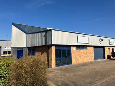 Property Image for 9 Heathfield, Stacey Bushes, Milton Keynes, MK12 6HP