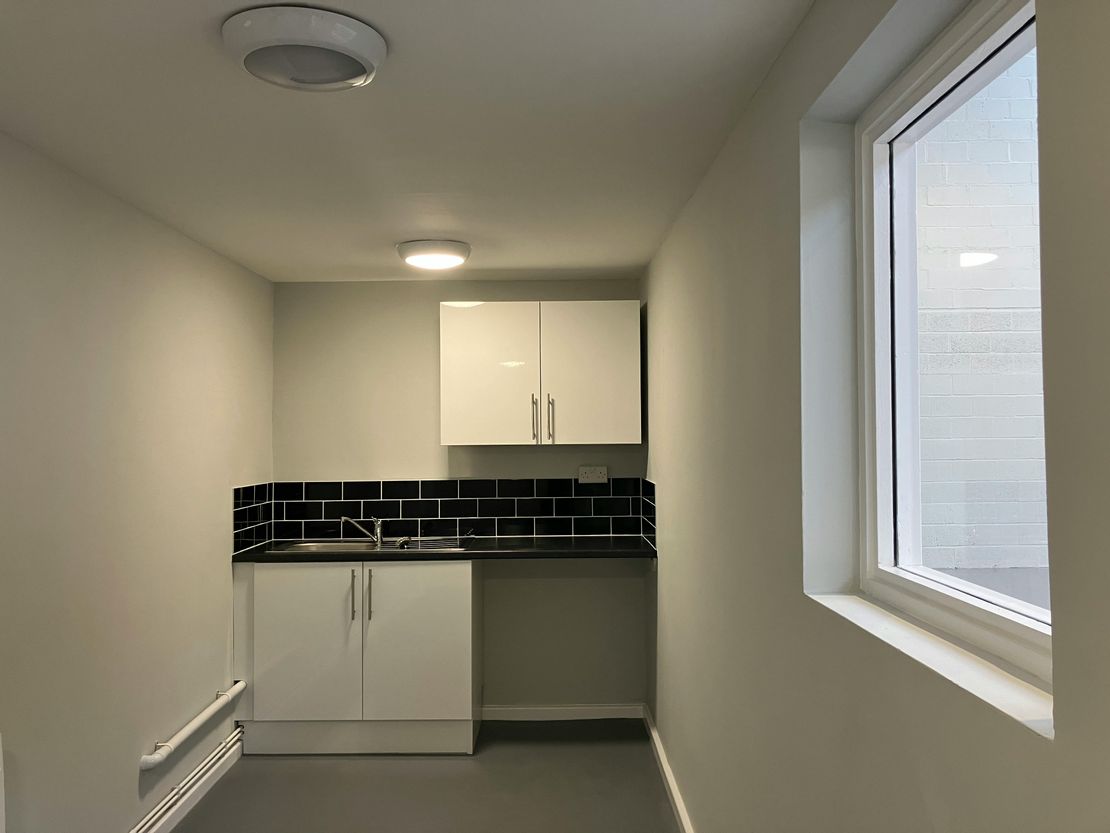 28 Heathfield, Stacey Bushes Industrial Estate, Stacey Bushes, Milton Keynes, MK12 6HR