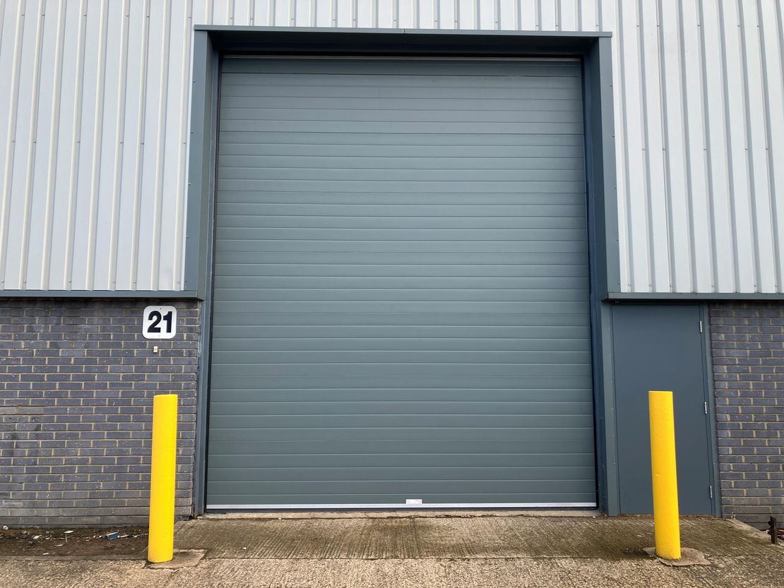 21 Erica Road, Stacey Bushes, Milton Keynes, MK12 6HS