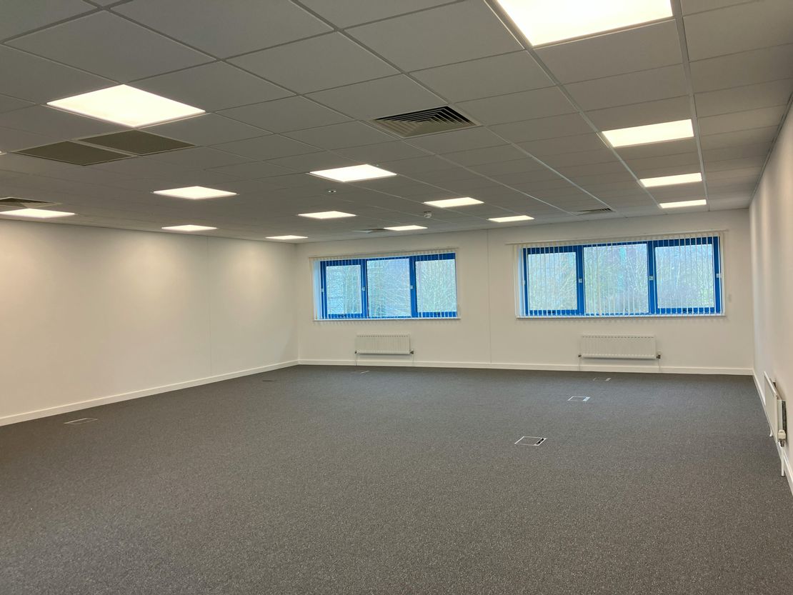 3 Frank Whittle Park, Knowlhill, Milton Keynes, MK5 8FT