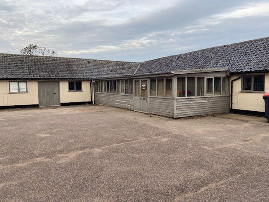 Units 5 9 9A & 10,Hall Farm Workshops, Units 5 9 9A & 10,Hall Farm Workshops, Morningthorpe, Norwich, NR15 2LJ