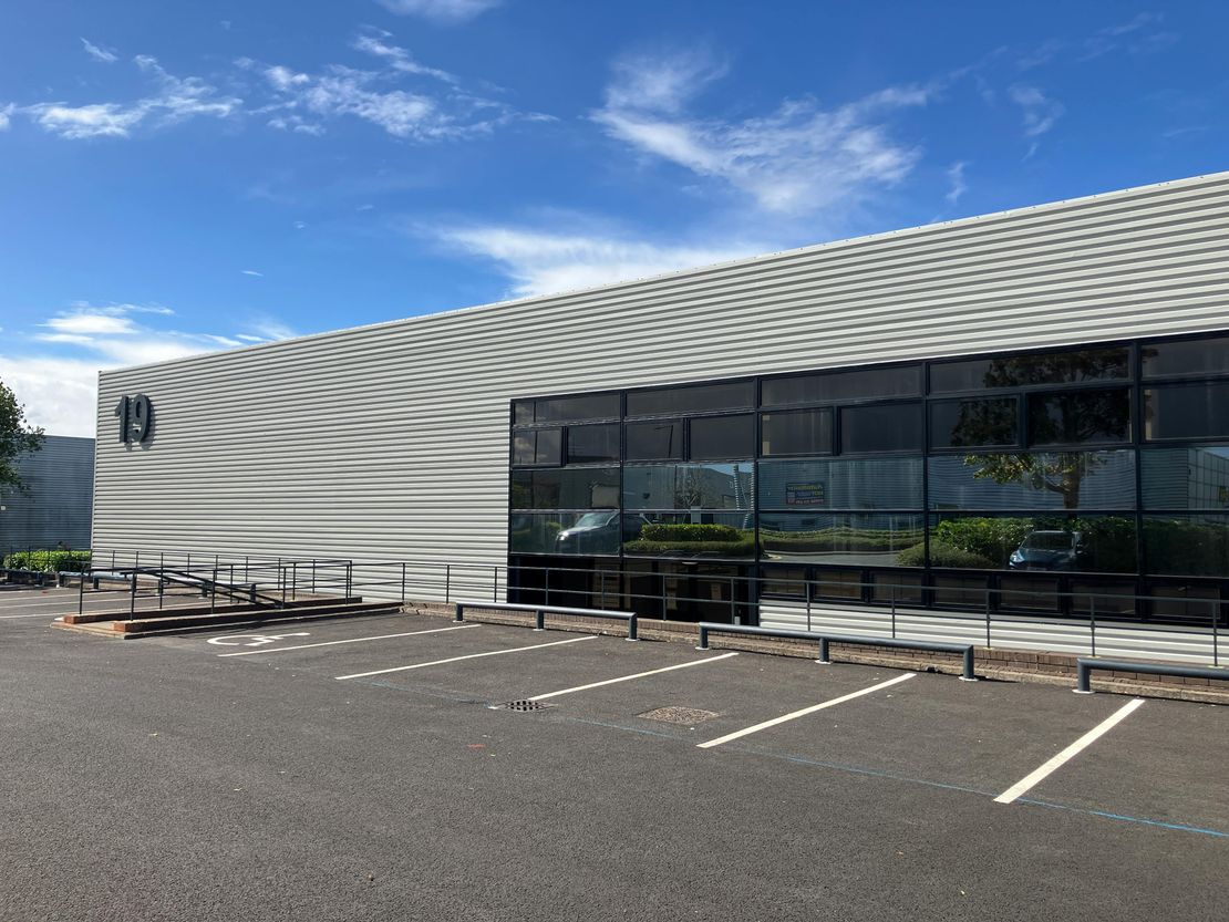 19 Tanners Drive, Blakelands Industrial Estate, Blakelands, Milton Keynes, MK14 5BU