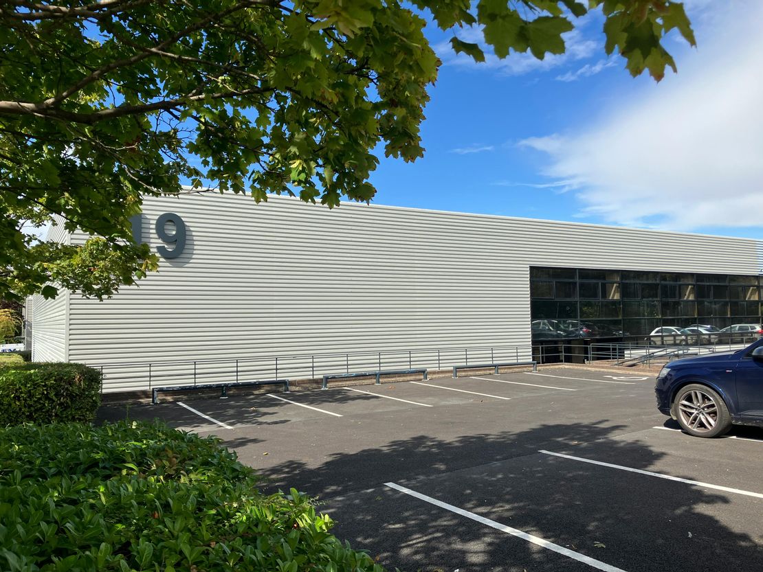 19 Tanners Drive, Blakelands Industrial Estate, Blakelands, Milton Keynes, MK14 5BU