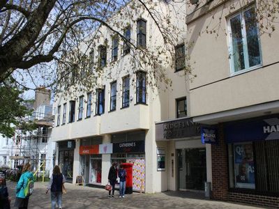 Property Image for Ridgeland House, 15 Carfax, Horsham, West Sussex, RH12 1ER