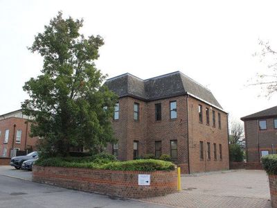 Property Image for Hillreed House, 1st Floor Office Suite, 54 Queen Street Horsham, Horsham, West Sussex, RH13 5AD