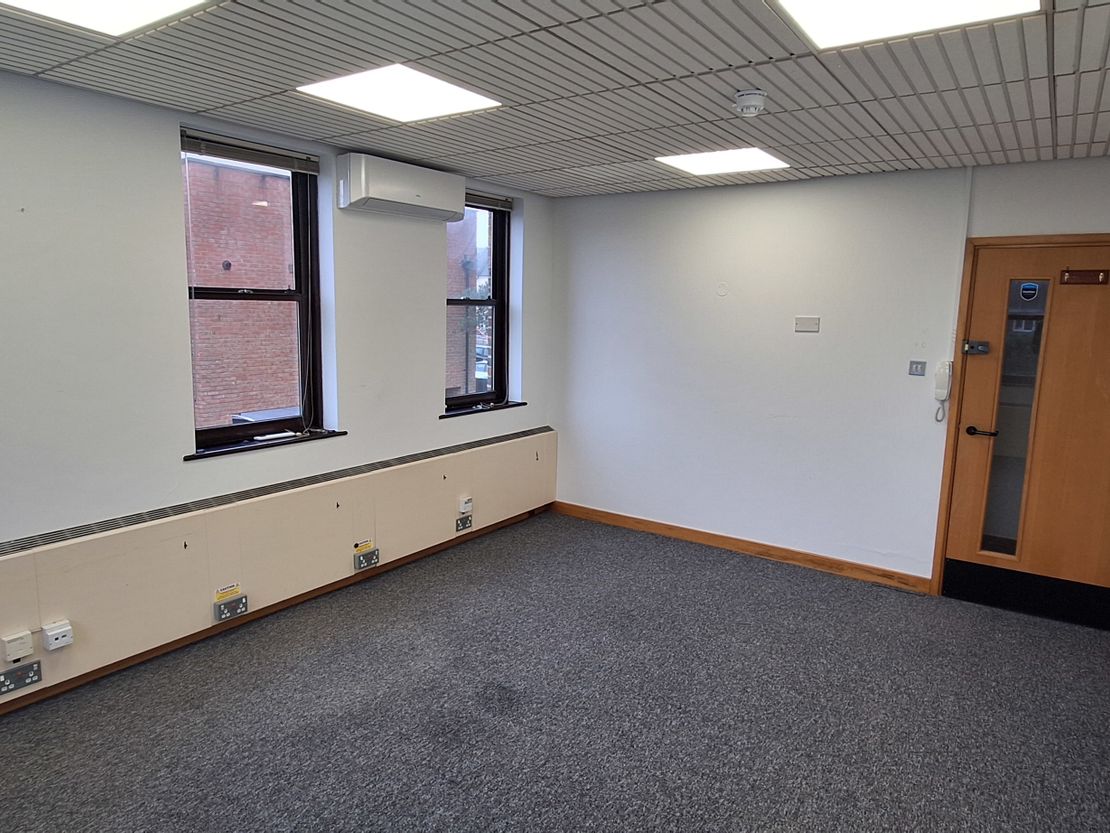 Hillreed House, 1st Floor Office Suite, 54 Queen Street Horsham, Horsham, West Sussex, RH13 5AD