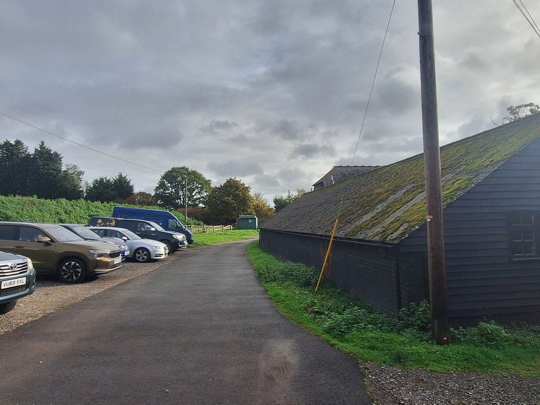 The Long Barn, Castle Lane, Floodgates Farm, West Grinstead, West Sussex, RH13 8LH