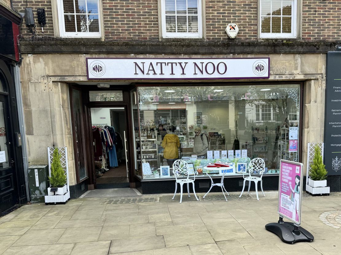 43- 44 Carfax, Horsham, West Sussex, RH12 1EQ