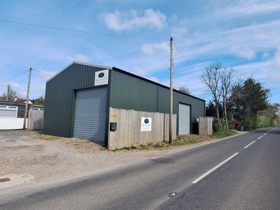 Rowhook Hill Farm, Bognor Road, Broadbridge Heath, West Sussex, RH12 3PS