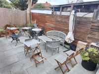 Property Image for 2 Chessington Parade, Leatherhead Road, Chessington, Surrey, KT9 2PH