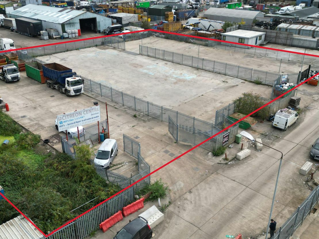 14-16 Maypole Crescent, Darent Industrial Park, Erith, DA8 2JZ