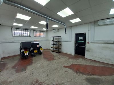 Property Image for 4 Second Avenue, Bletchley, Milton Keynes, MK1 1ED