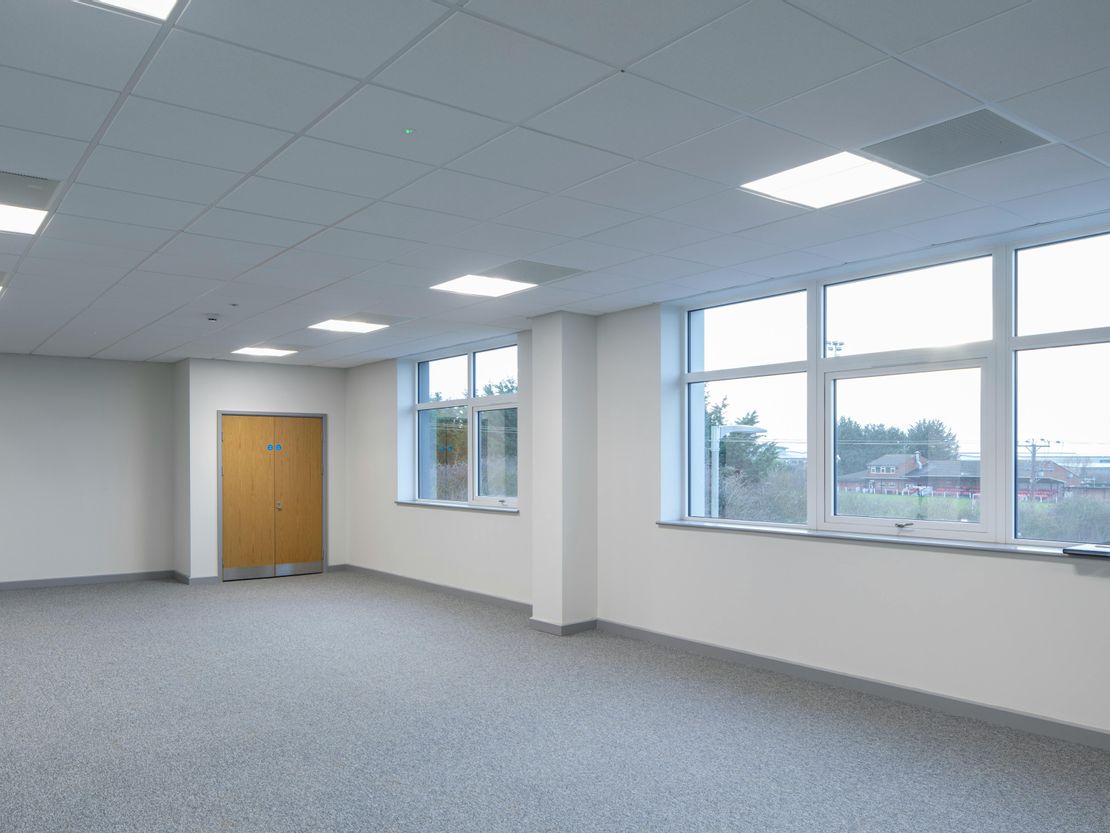 Q10 Quattro, London Road, Raunds, NN9 6XU