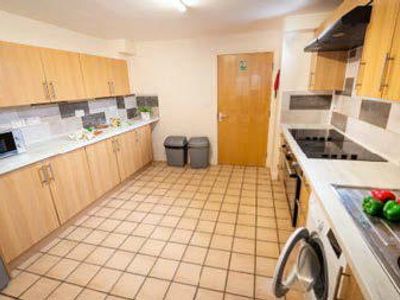Property Image for Kings Arcade, King Street, Lancaster, Lancashire, LA1 1LE
