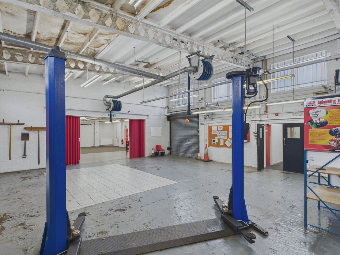 14 Knutsford Way, Bumpers Lane Sealand Road, Sealand Industrial Estate, Chester, Cheshire, CH1 4NS