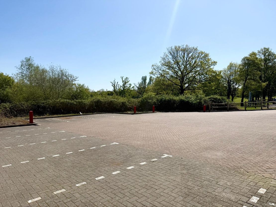 Unit C3, Burgess Hill Trade Centre, York Road, Burgess Hill, West Sussex, RH15 9AD