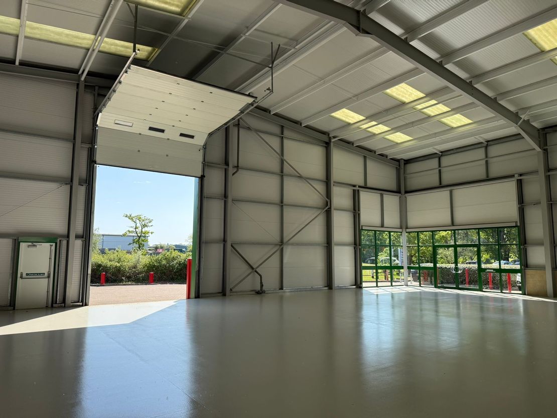 Unit C3, Burgess Hill Trade Centre, York Road, Burgess Hill, West Sussex, RH15 9AD
