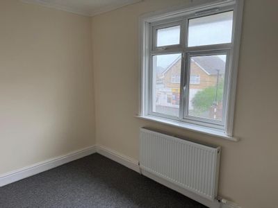 Property Image for Flat 4, 59 Newport Road, Lake, Isle Of Wight