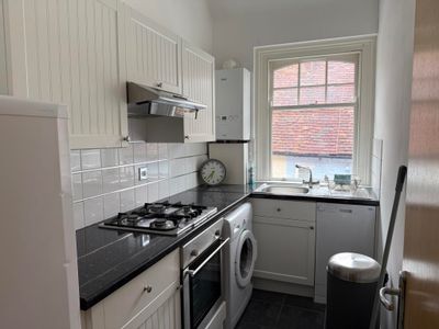 Property Image for 3 Swan Apartments, Upper Basingwell Street, Bishops Waltham, Southampton