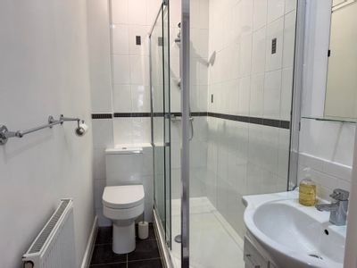 Property Image for 3 Swan Apartments, Upper Basingwell Street, Bishops Waltham, Southampton