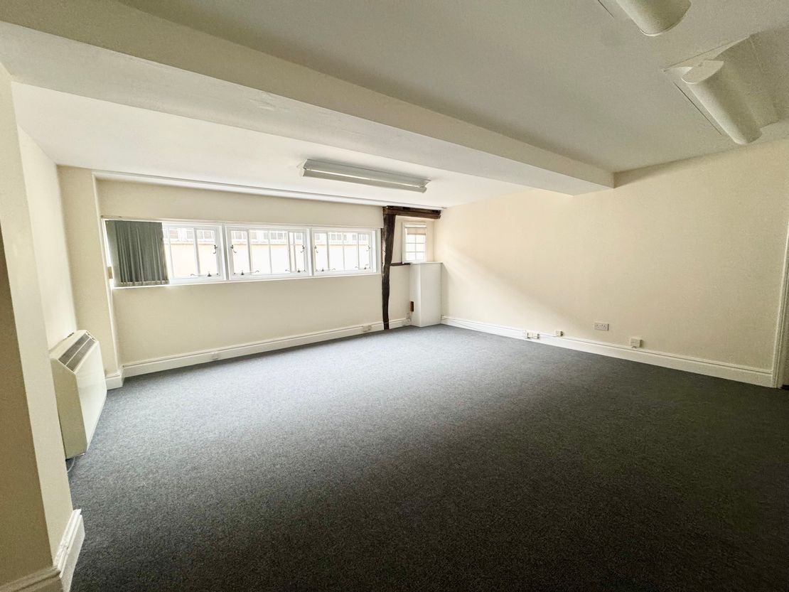 5 Baxter Court, High Baxter Street, Bury St Edmunds, Suffolk, IP33 1ES