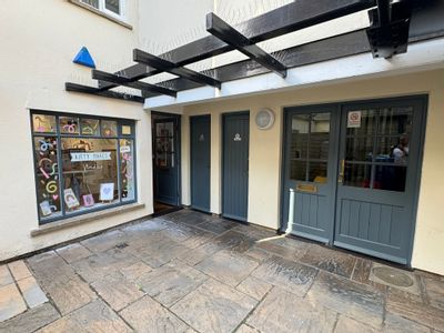 Property Image for 5 Baxter Court, High Baxter Street, Bury St Edmunds, Suffolk, IP33 1ES