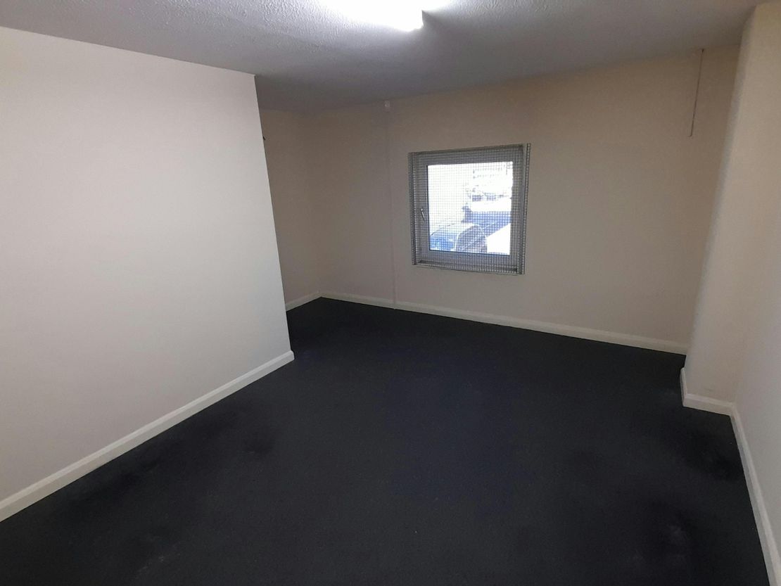 Unit 7, Mayfield Avenue Industrial Estate, Fyfield Road, Weyhill, SP11 8HU