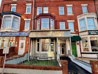 Property Image for Avant Garde Hotel, 115 Albert Road, Blackpool, FY14PW