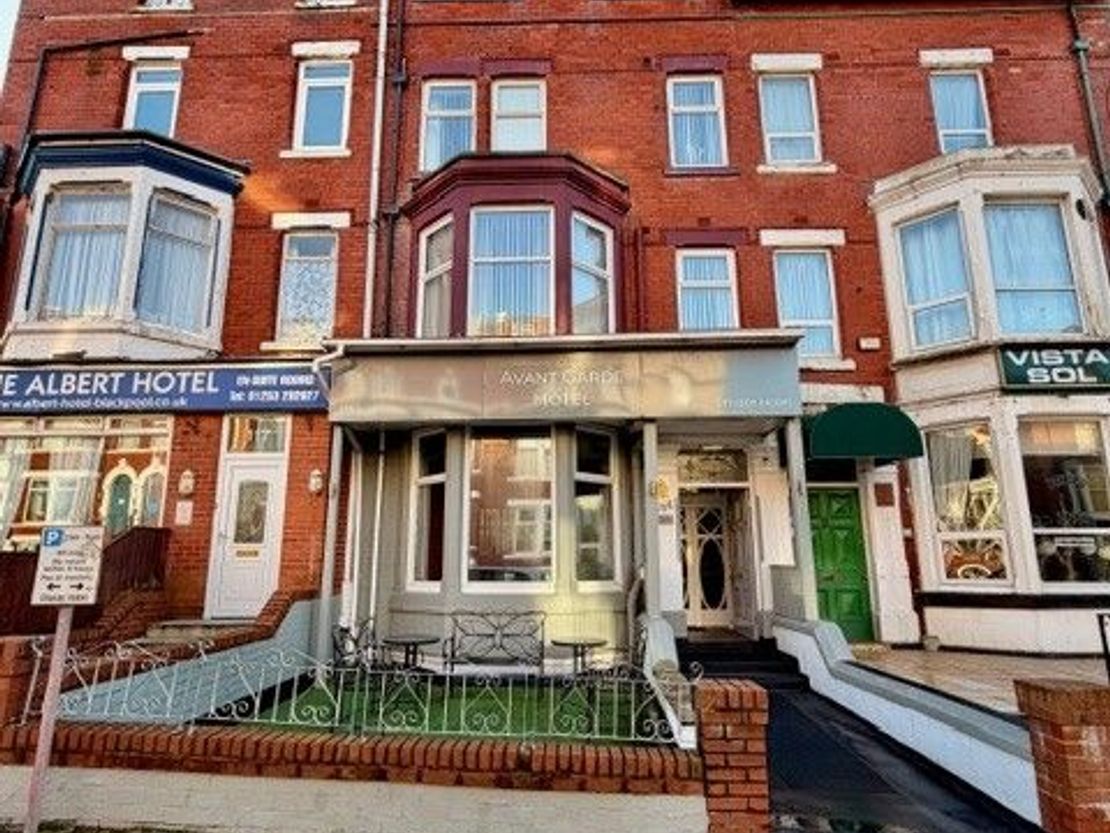 Avant Garde Hotel, 115 Albert Road, Blackpool, FY14PW