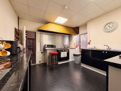 Property Image for Avant Garde Hotel, 115 Albert Road, Blackpool, FY14PW