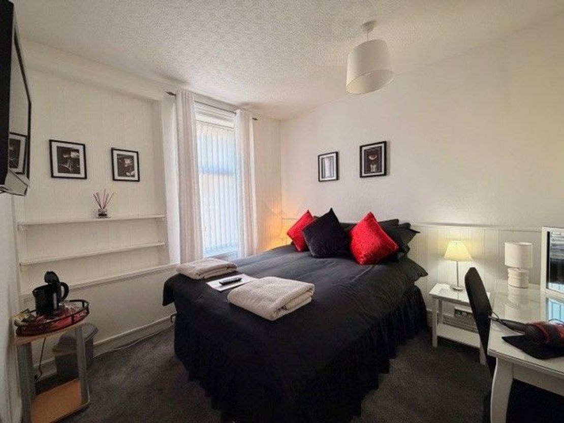 Avant Garde Hotel, 115 Albert Road, Blackpool, FY14PW