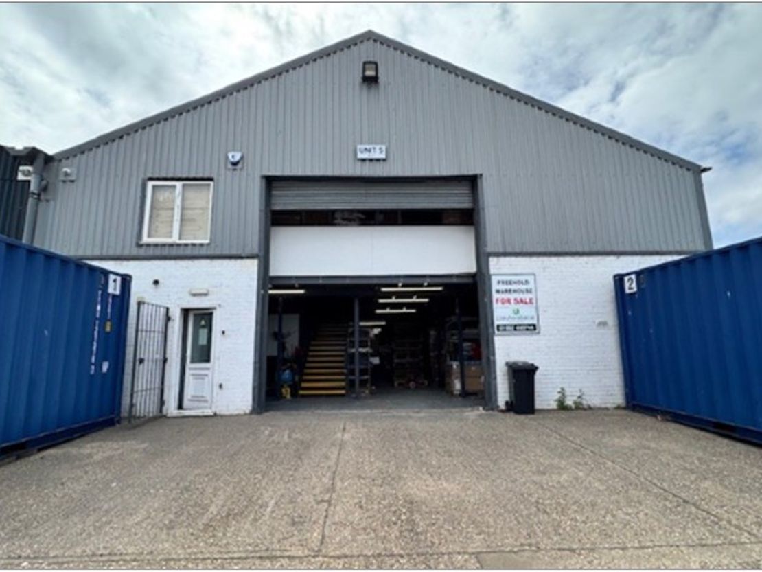 Unit 5 South Close, Royston SG8 5UH