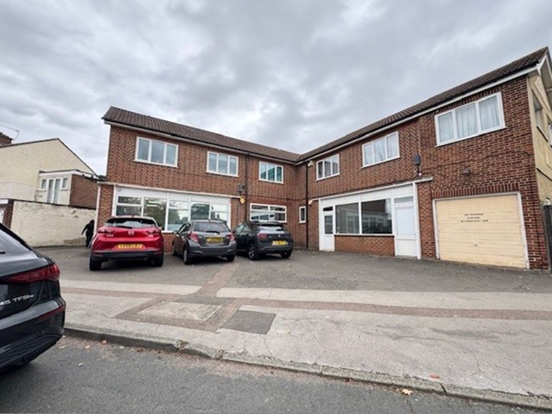2 Grenville Ave, Broxbourne EN10 7DH