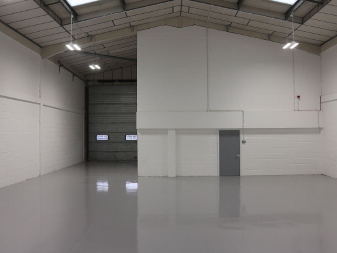 Unit 5 Robert Cort Industrial Estate, Britten Rd, Reading RG2 0AU, UK