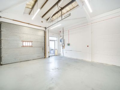 Property Image for Unit 14 Robert Cort Industrial Estate, Britten Rd, Reading RG2 0AU, UK