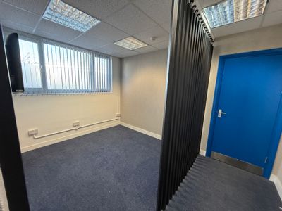 Property Image for 10-11 Station Close, Potters Bar, Hertfordshire, EN6 1TL